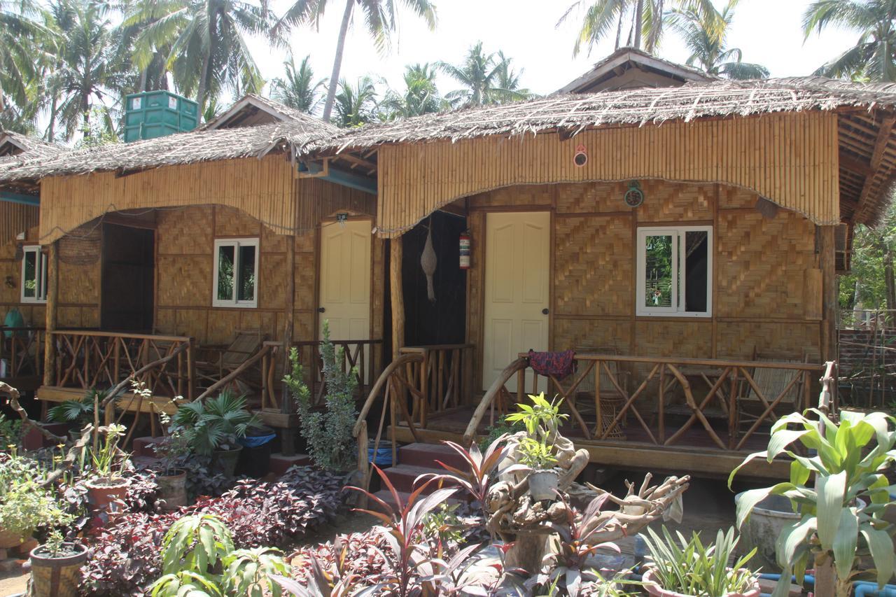 Soe Ko Ko Beach House & Restaurant Ngwesaung Exterior photo